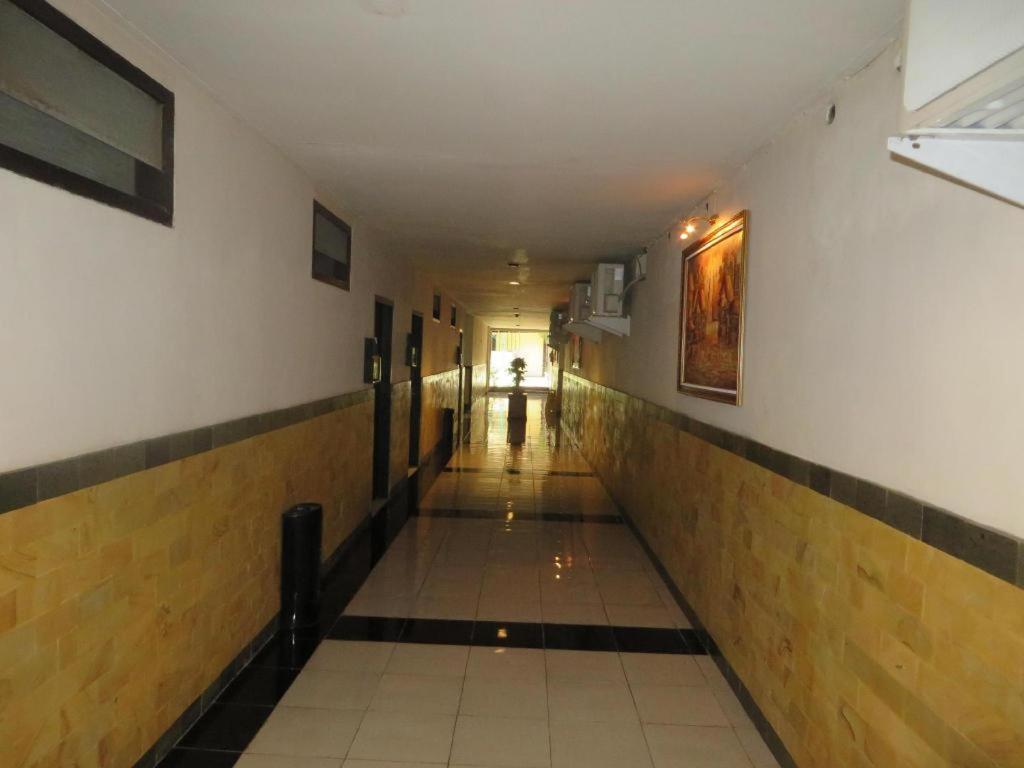 Insumo Palace Hotels & Resorts Kediri  Kültér fotó