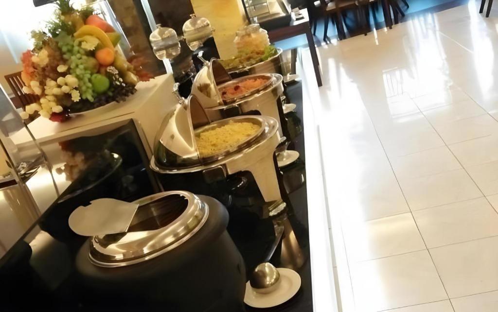 Insumo Palace Hotels & Resorts Kediri  Kültér fotó