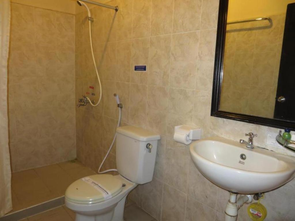 Insumo Palace Hotels & Resorts Kediri  Kültér fotó